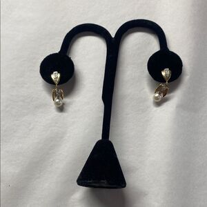14 Kt and Diamond Vtg Pearl Drop Earrings